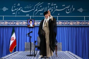 رهبر انقلاب